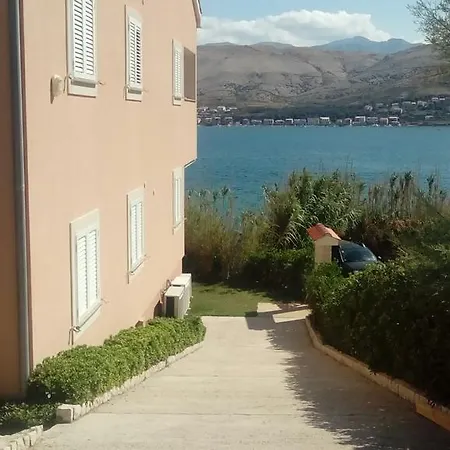Apartman Lorenco Pag Town